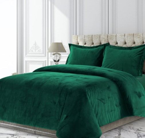 8 Beautiful Emerald Green Bedding Ideas Bedroomideaslog