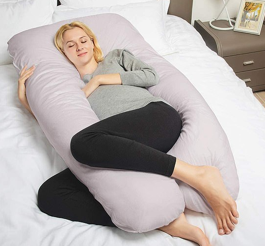 How to Use a Body Pillow (for back & hip pain) - BedroomIdeasLog